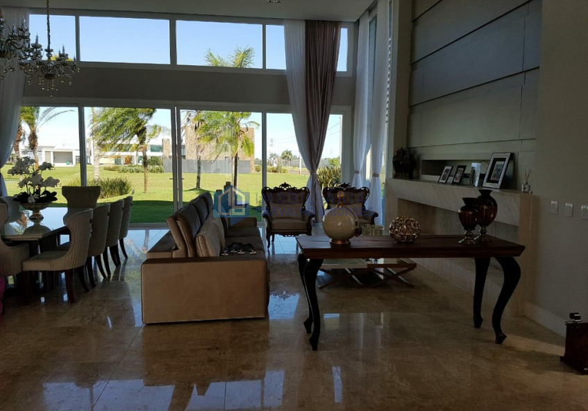 Casas  04 Dormitorios