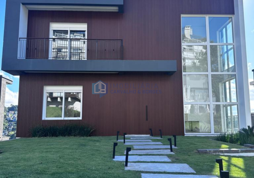 Casas  04 Dormitorios