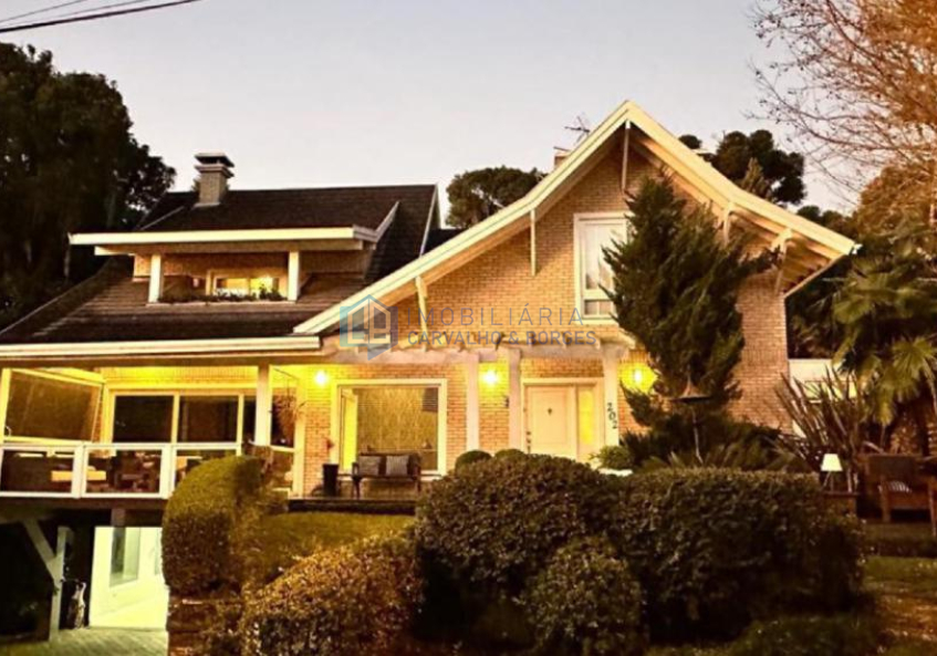 Casas  03 Dormitorios